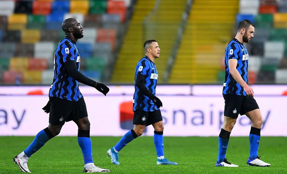 开云体育-球队施展团队合作，共同致胜，士气大振