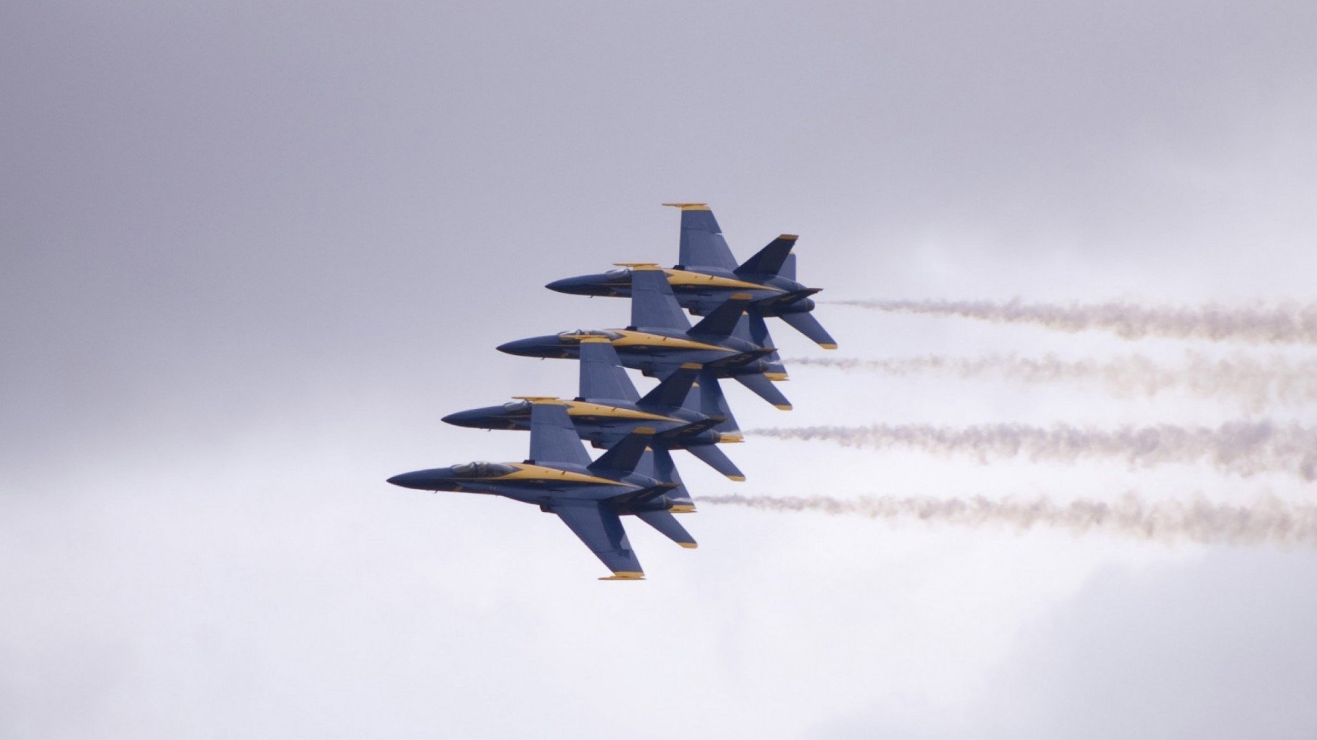 开云APP-从马刺团队洪流到乔治孤胆绝杀，现代篮球的一体两面与胜利哲学