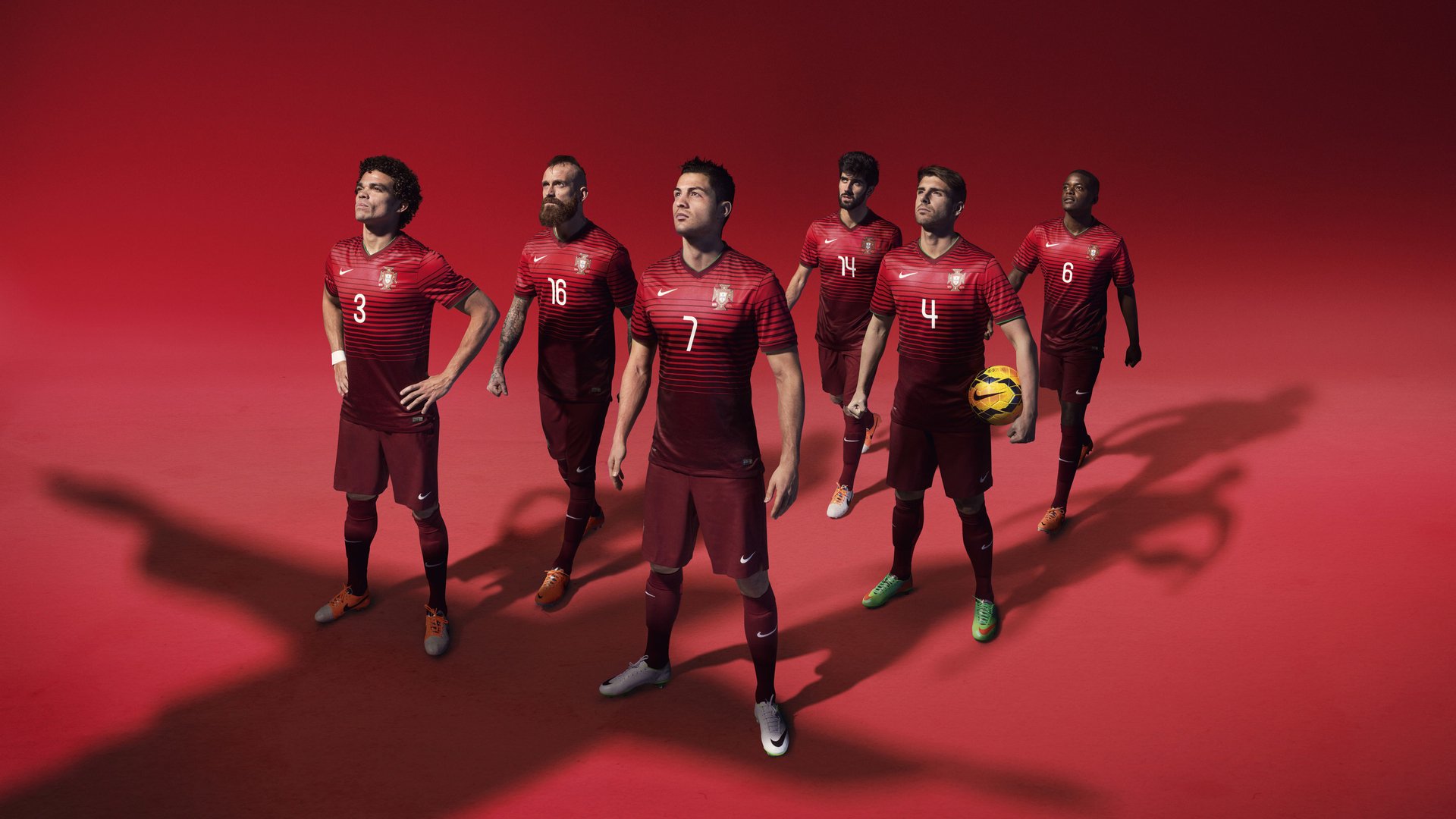 开云APP-保罗一战封神，当老将的智慧成为球场上最锋利的武器