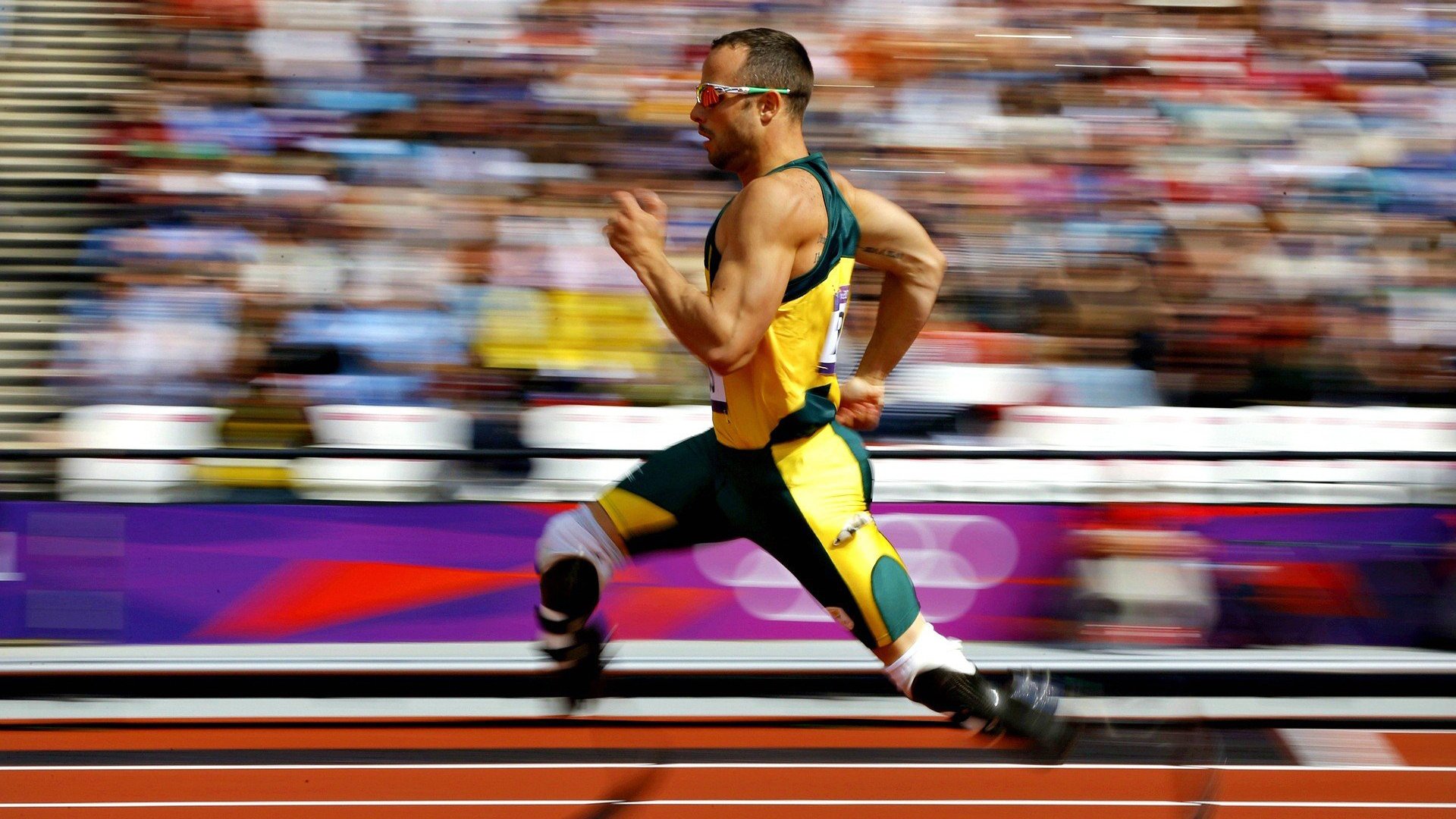 开云下载-争冠之夜的钢铁心脏，从F1收官战的窒息博弈，看C罗如何用压力完成致命一击