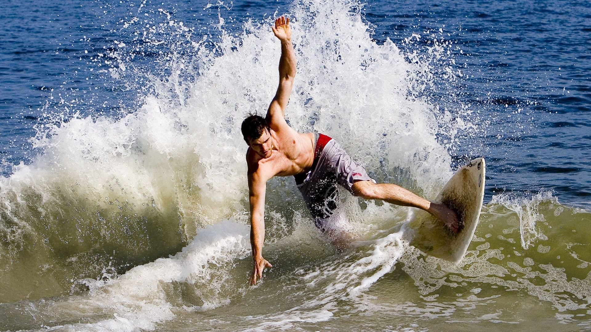 弑神者之夜,班凯罗连续五球,终结拜仁垄断的最后一块多米诺骨牌倒下